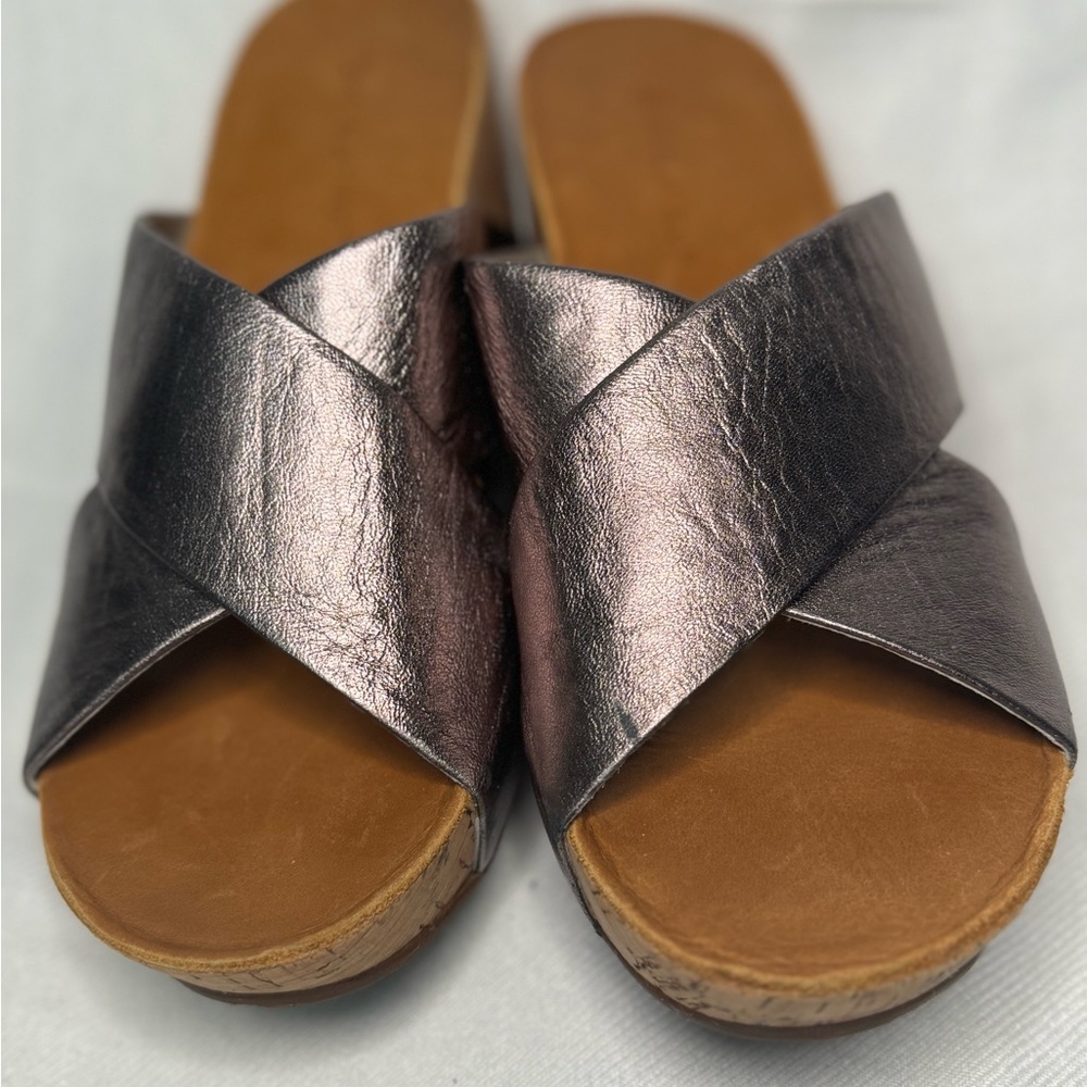 Chocolate Blu Used good condition Melissa platform Wedge Metallic Sandals Sz 7